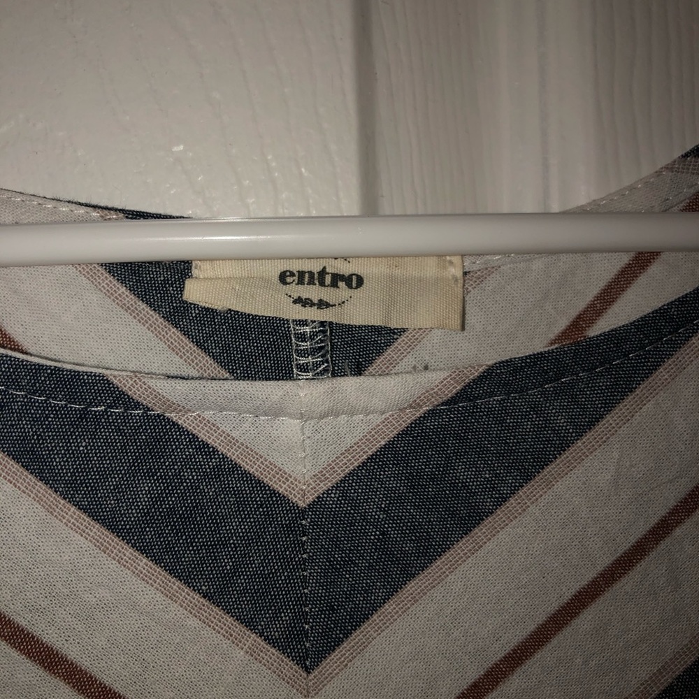 Entro Blouse - Picture 2 of 2